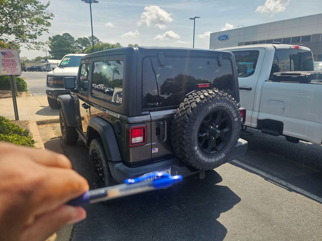 Used 2022 Jeep Wrangler Sport AWD/4WD image 6