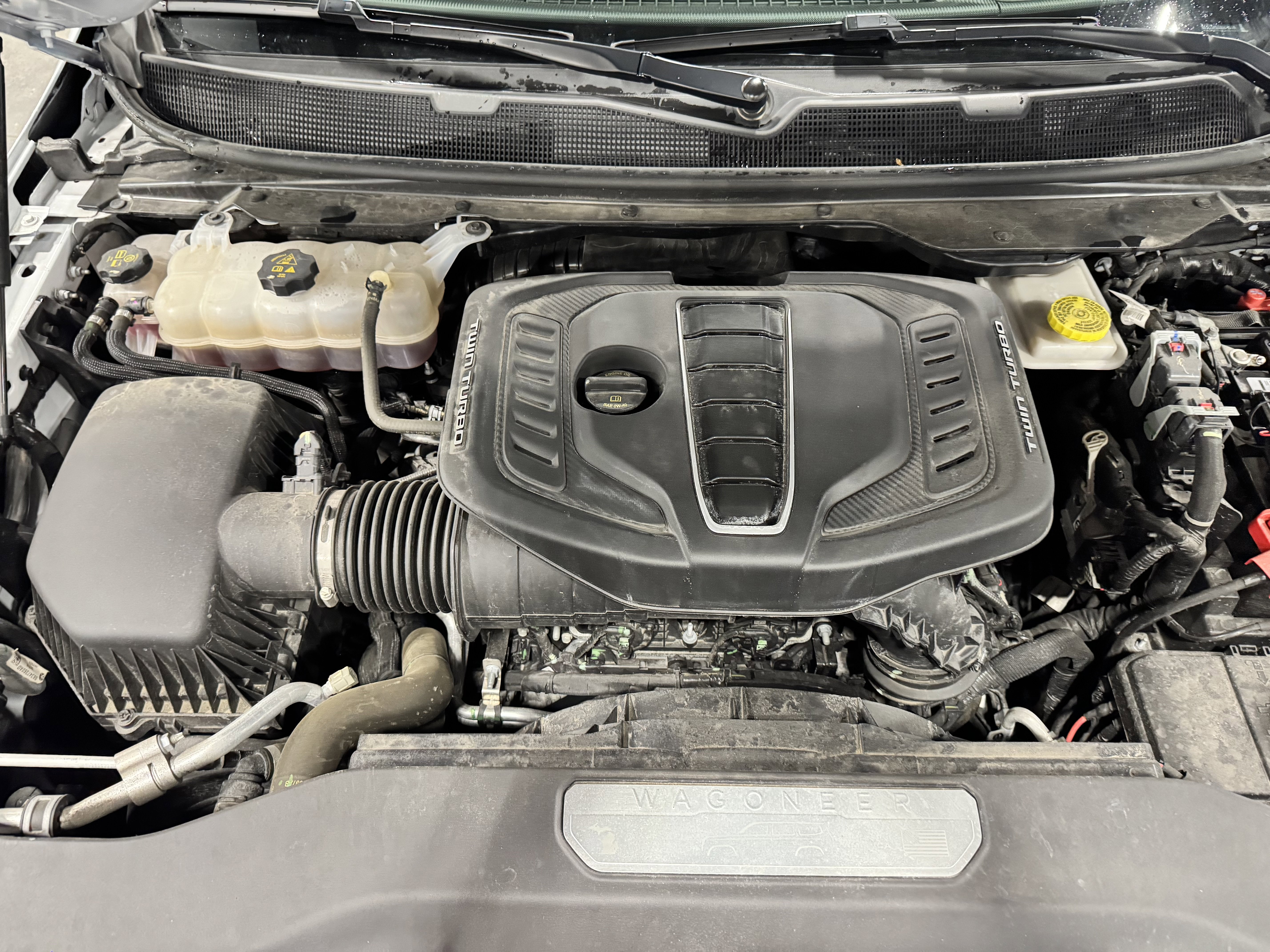 Used 2025 Jeep Grand Wagoneer L Series III w/ Quick Order Packagew 28T image 36