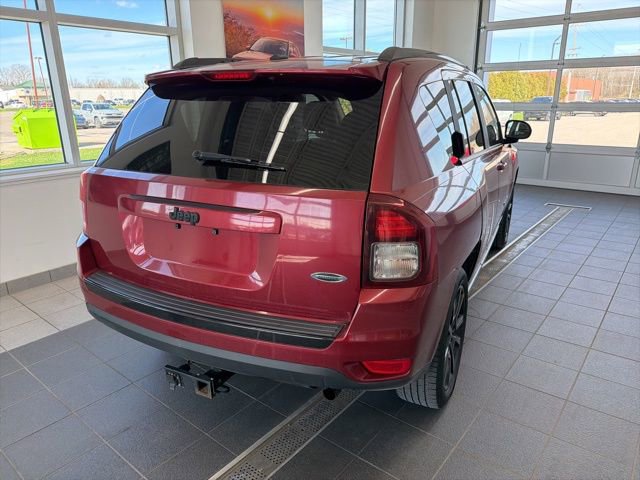 Used 2015 Jeep Compass Sport w/ Power Value Group FWD image 5
