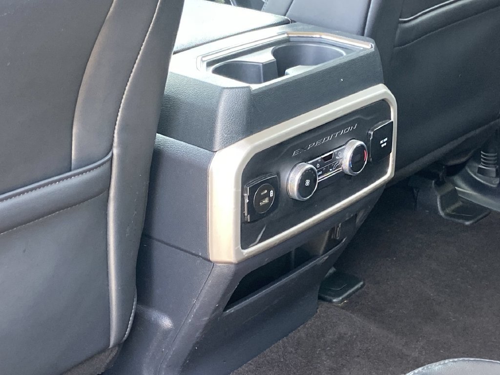 Used 2022 Ford Expedition XLT RWD image 18