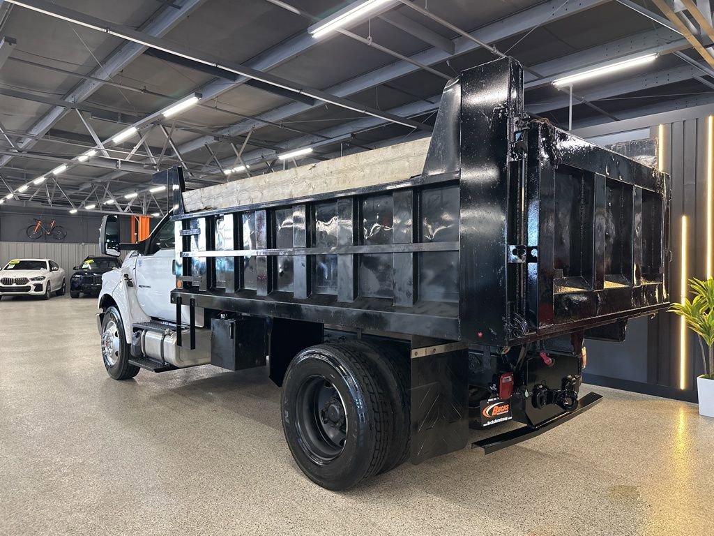 Used 2021 Ford F750 2WD Regular Cab Super Duty image 5