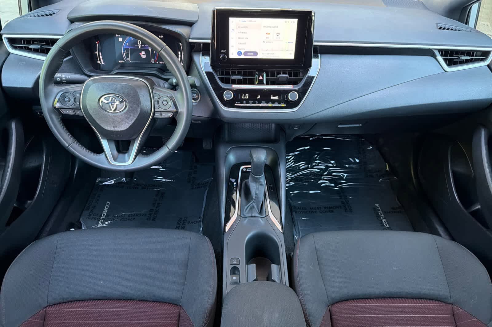 Used 2026 Toyota Corolla SE FWD image 3