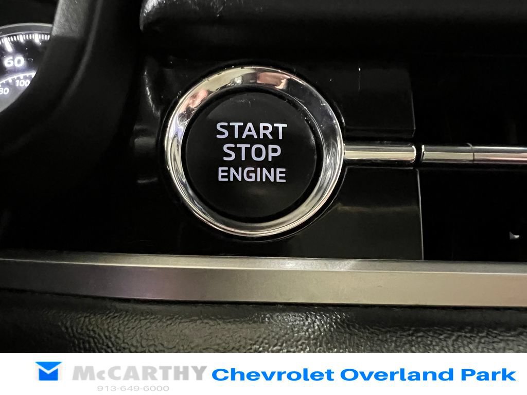 Used 2023 Mitsubishi Outlander SE Black Edition FWD image 17