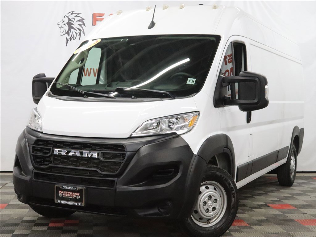 Used 2023 RAM ProMaster 2500 FWD image 2