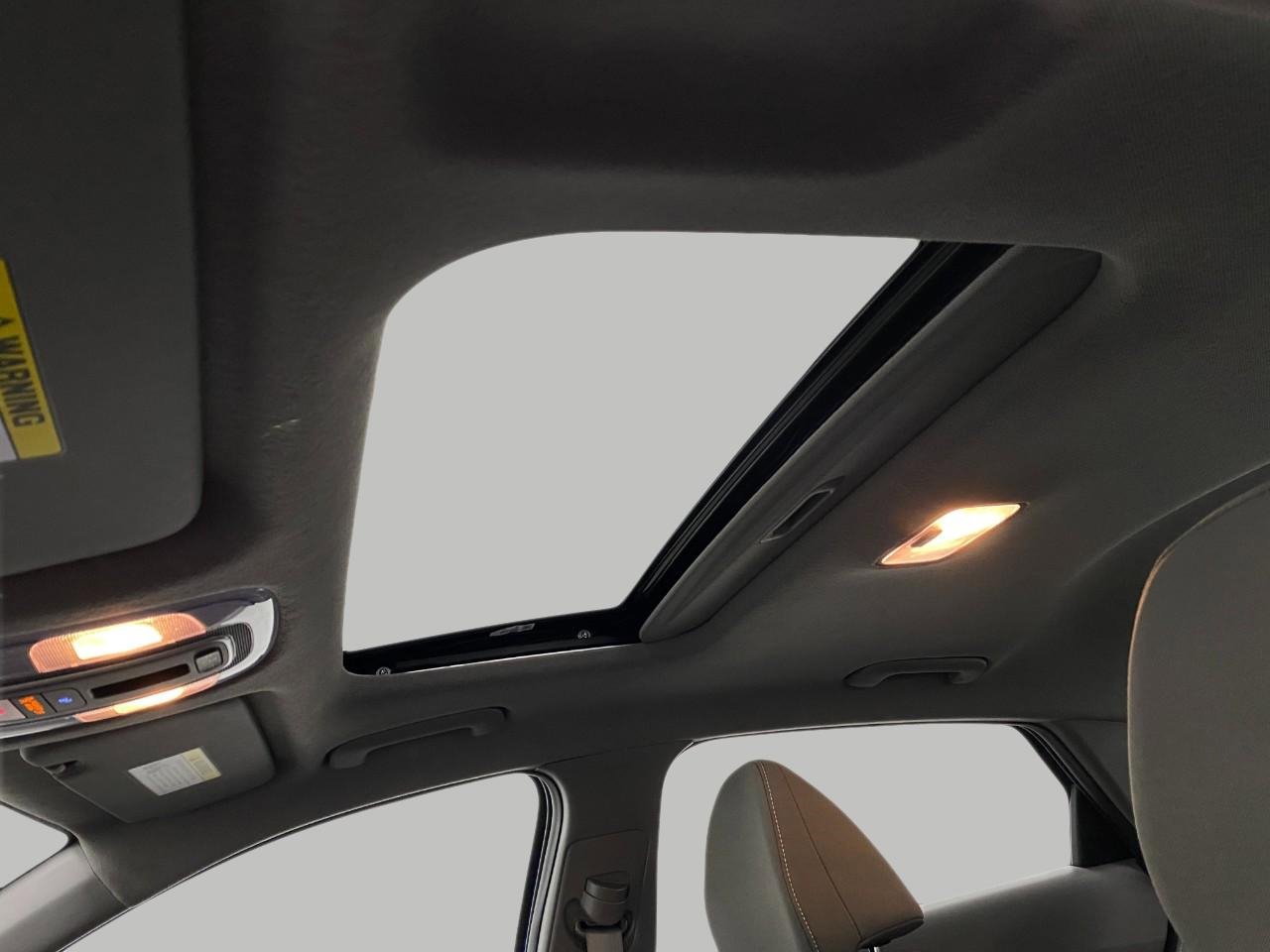 Certified 2025 Hyundai Elantra SEL FWD image 31
