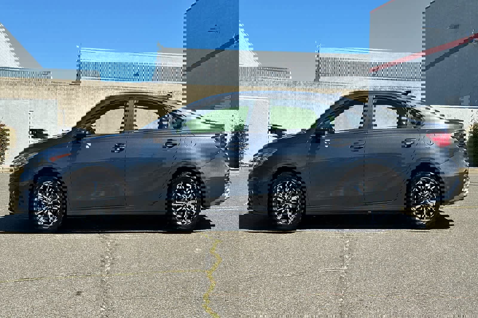 Used 2024 Kia Forte LXS image 9