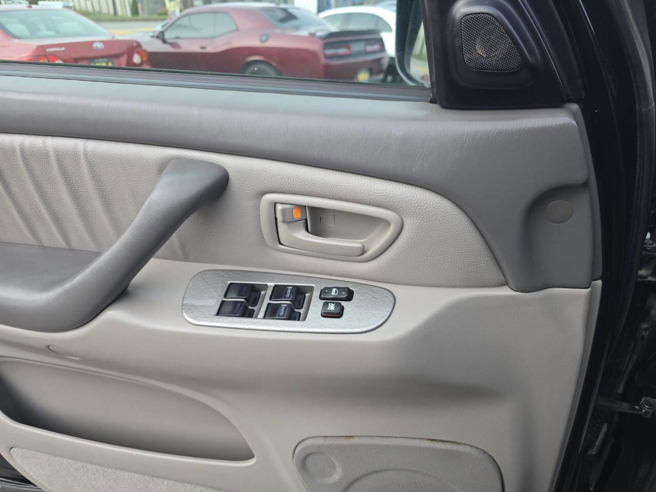 Used 2004 Toyota Sequoia Limited image 50