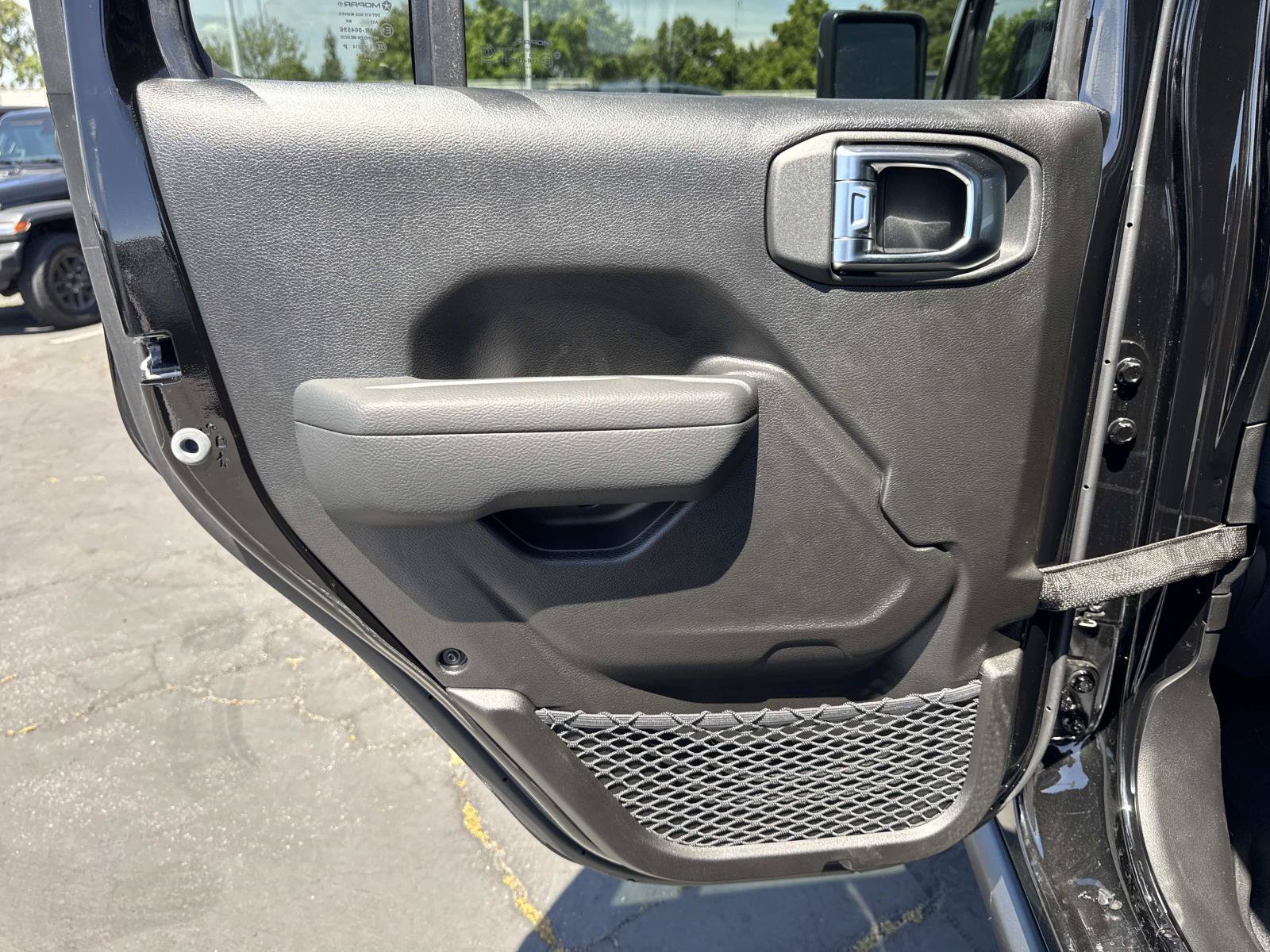 New 2026 Jeep Gladiator Rubicon w/ Steel Power Dome Hood Package AWD/4WD image 26