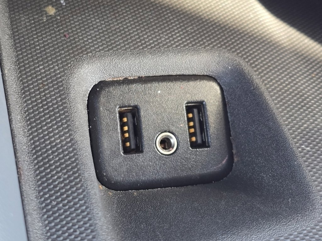 Used 2019 Buick Enclave Essence image 8