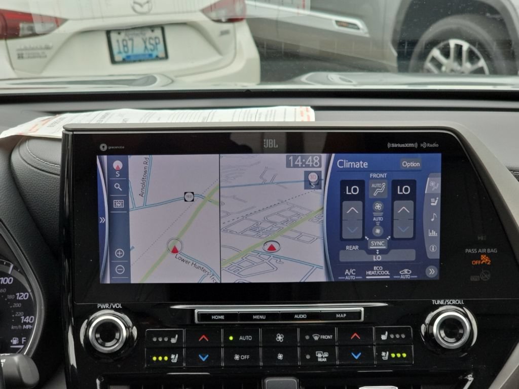 Used 2020 Toyota Highlander Limited AWD/4WD image 18