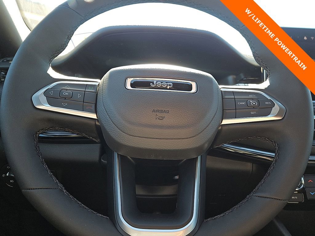 New 2026 Jeep Compass Latitude image 19