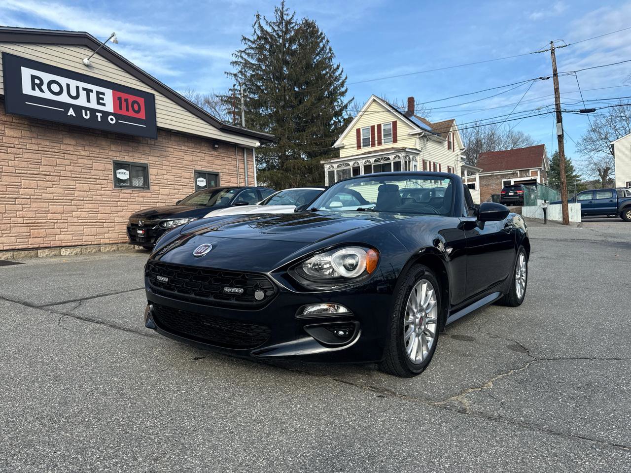 Used 2017 FIAT 124 Spider Classica image 1