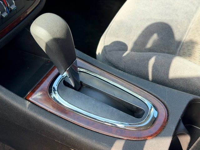 Used 2010 Chevrolet Impala LS FWD image 11