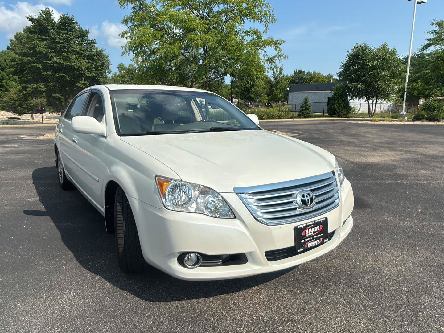 Used 2010 Toyota Avalon Limited FWD image 8