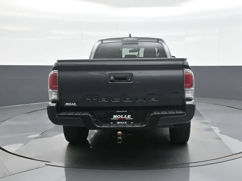Certified 2022 Toyota Tacoma TRD Sport w/ TRD Premium Sport Package AWD/4WD image 6
