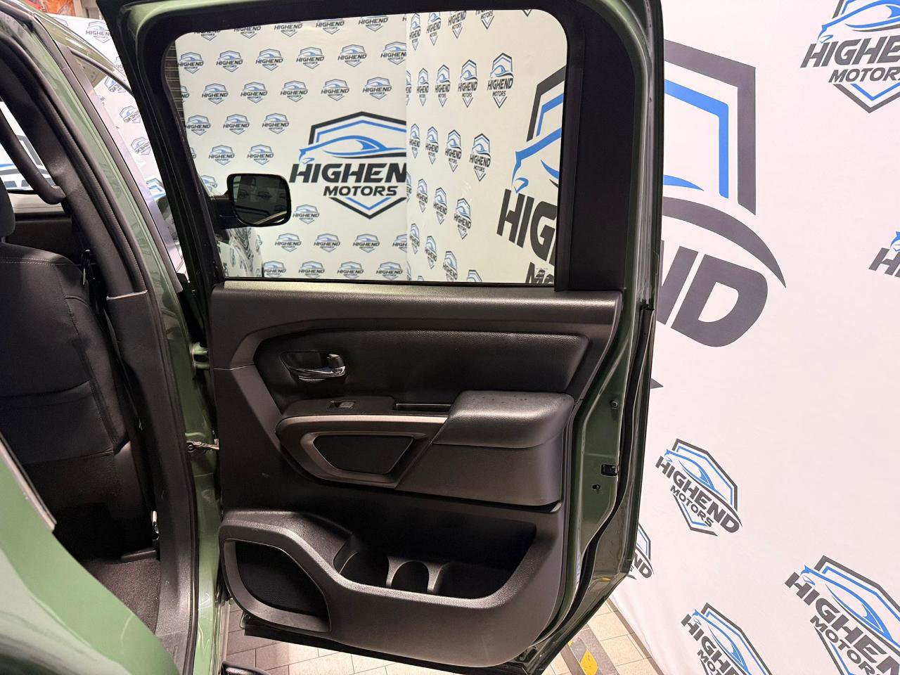 Used 2024 Nissan Titan SV w/ SV Bronze Edition Package image 18