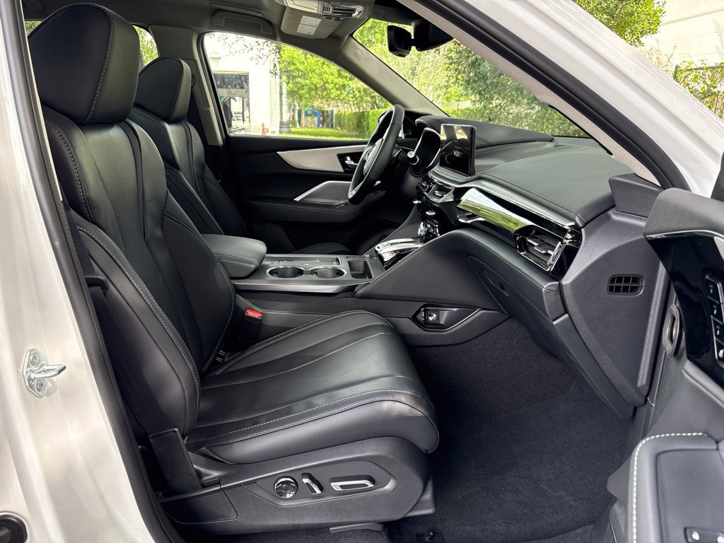 New 2026 Acura MDX w/ Technology Package FWD image 12