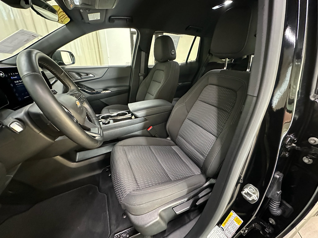 Used 2026 Chevrolet Equinox LT FWD image 17