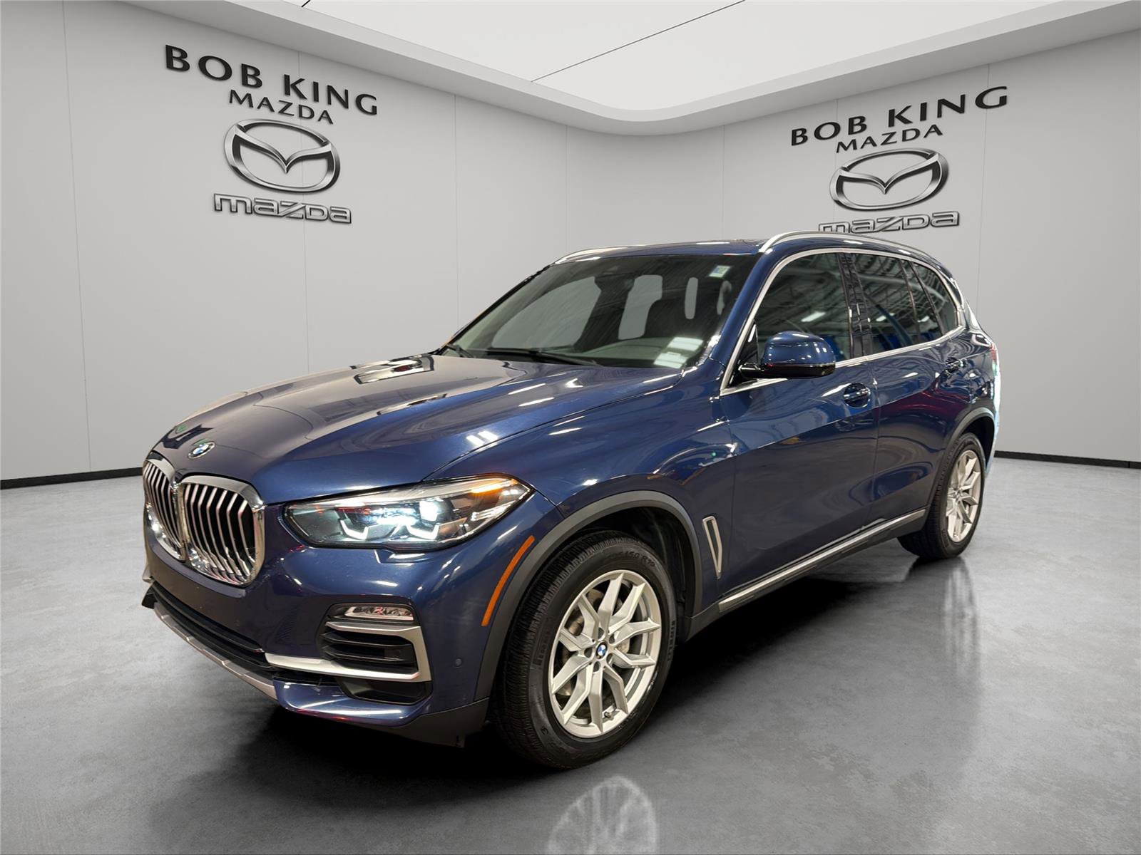Used 2019 BMW X5 xDrive40i w/ Convenience Package AWD/4WD image 1