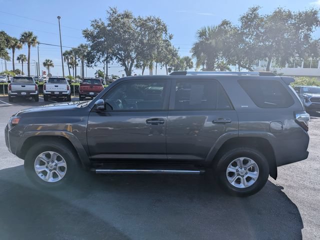 Used 2022 Toyota 4Runner SR5 Premium w/ Moonroof Package RWD image 9