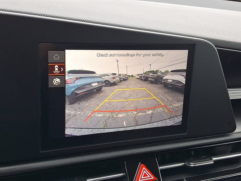 Certified 2023 Kia Niro LX FWD image 7