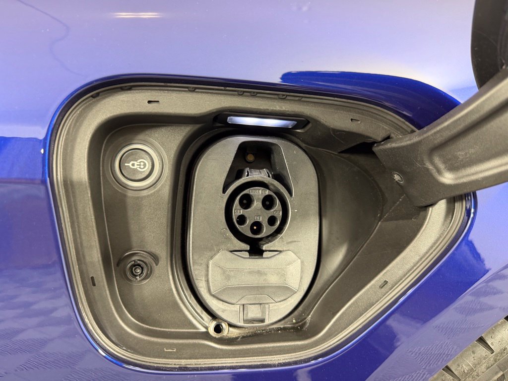 Certified 2021 Porsche Taycan RWD image 43