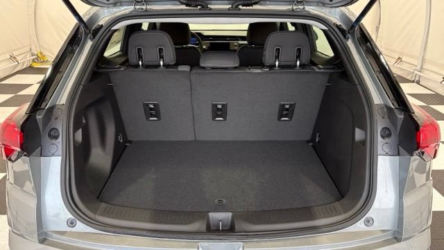 New 2027 Chevrolet Bolt LT w/ Comfort Package FWD image 4