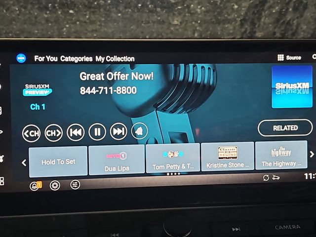 Used 2025 Nissan Rogue Platinum w/ Platinum Premium Package FWD image 14