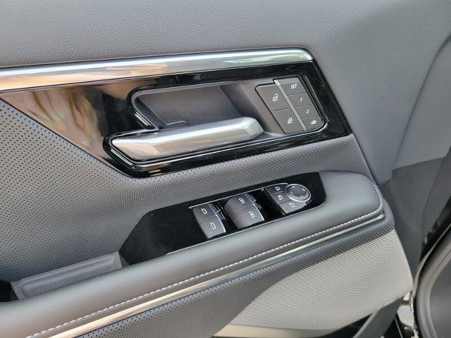 New 2025 GMC Sierra EV Denali image 28