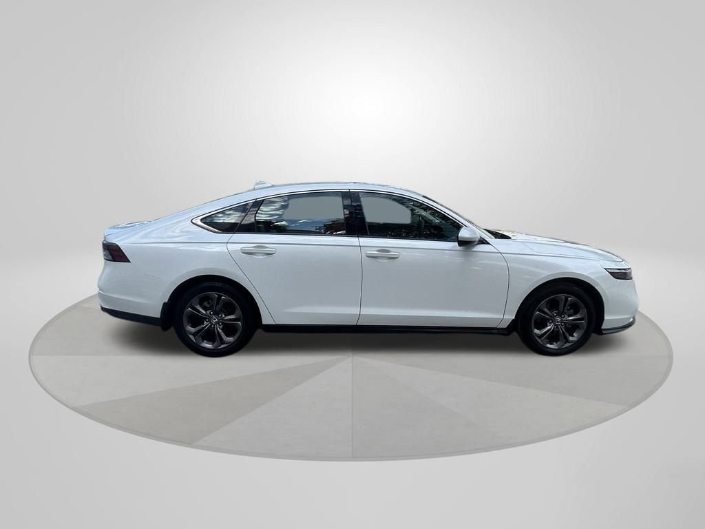 Used 2023 Honda Accord EX image 8