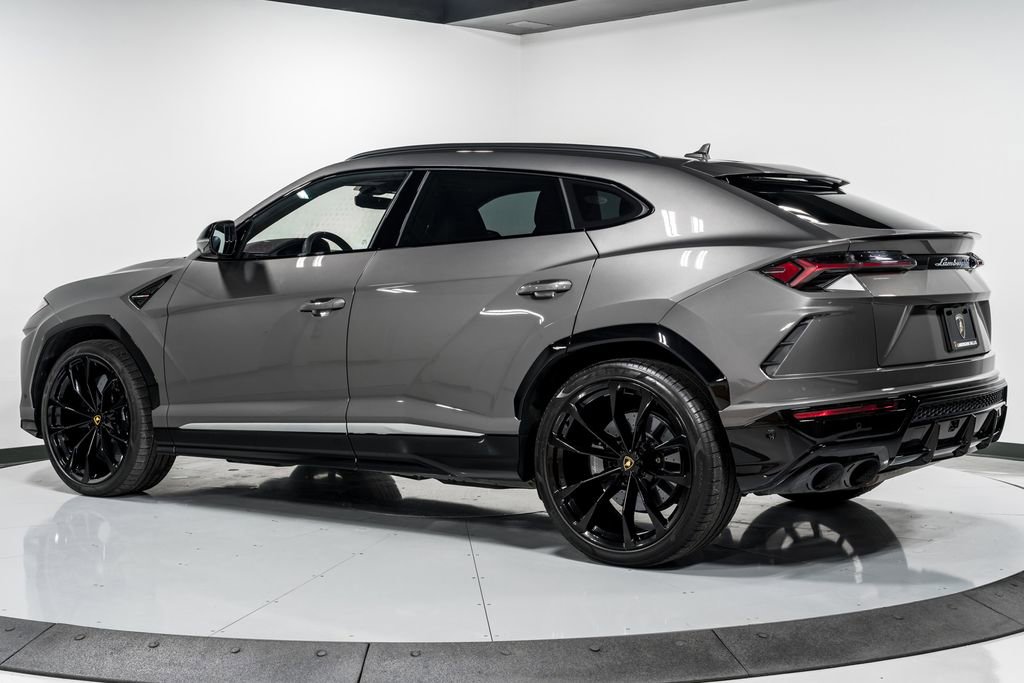 Used 2021 Lamborghini Urus image 5