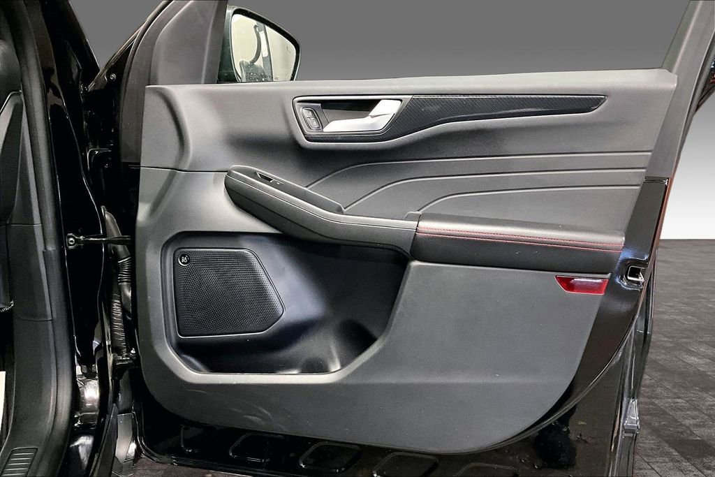 Used 2024 Ford Escape ST-Line Select w/ Tech Pack #2 image 13