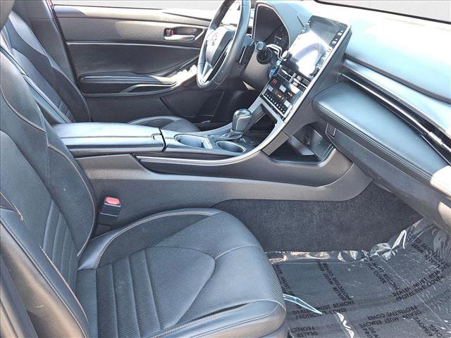 Used 2022 Toyota Avalon XSE image 22