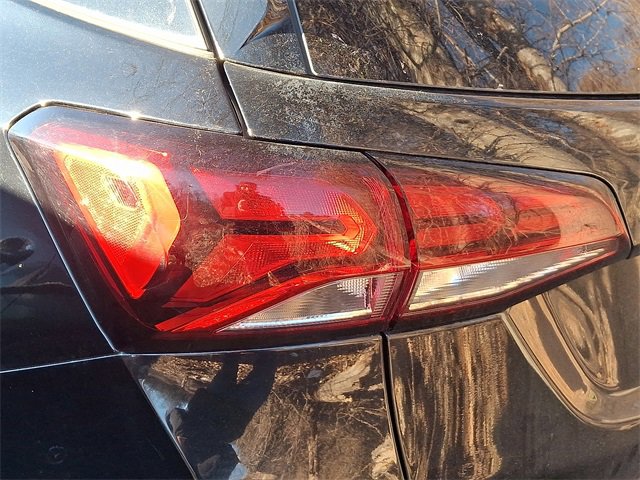 Used 2022 Chevrolet Equinox LT image 8