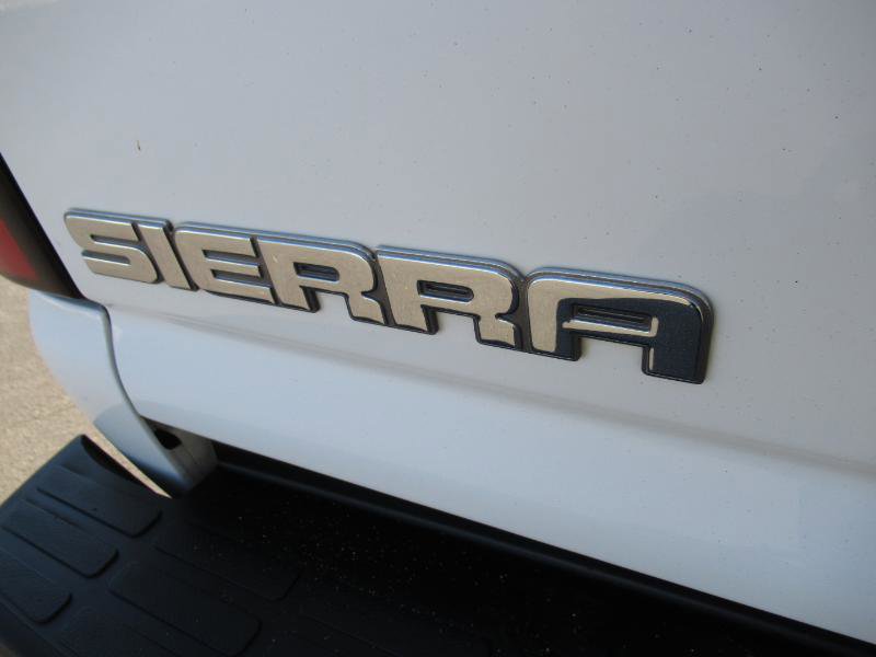 Used 2004 GMC Sierra 2500 SLE w/ Heavy-Duty Power Package image 14