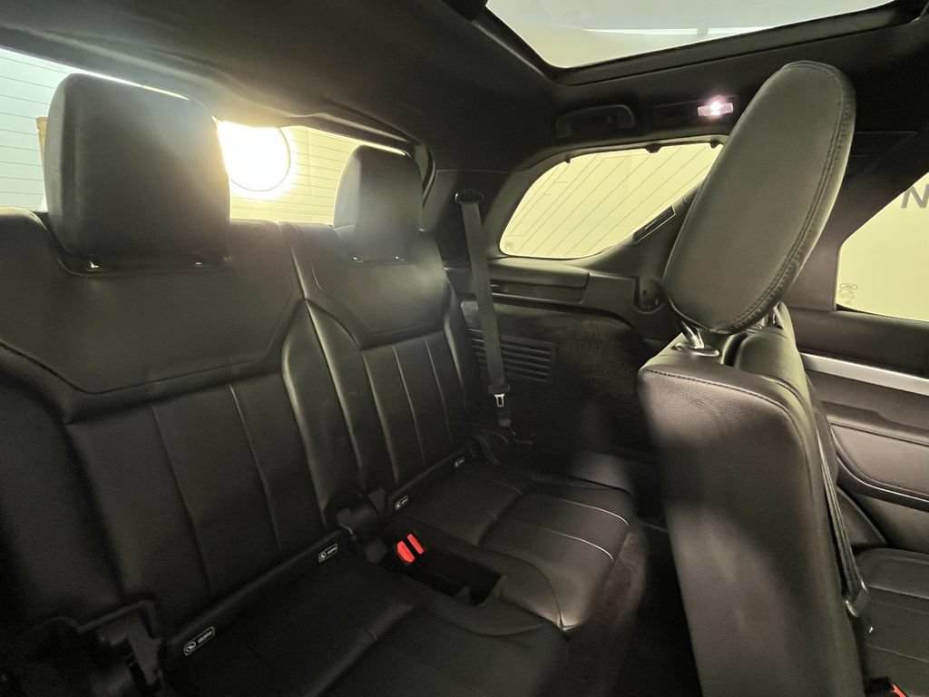 Used 2020 Land Rover Discovery Landmark AWD/4WD image 20