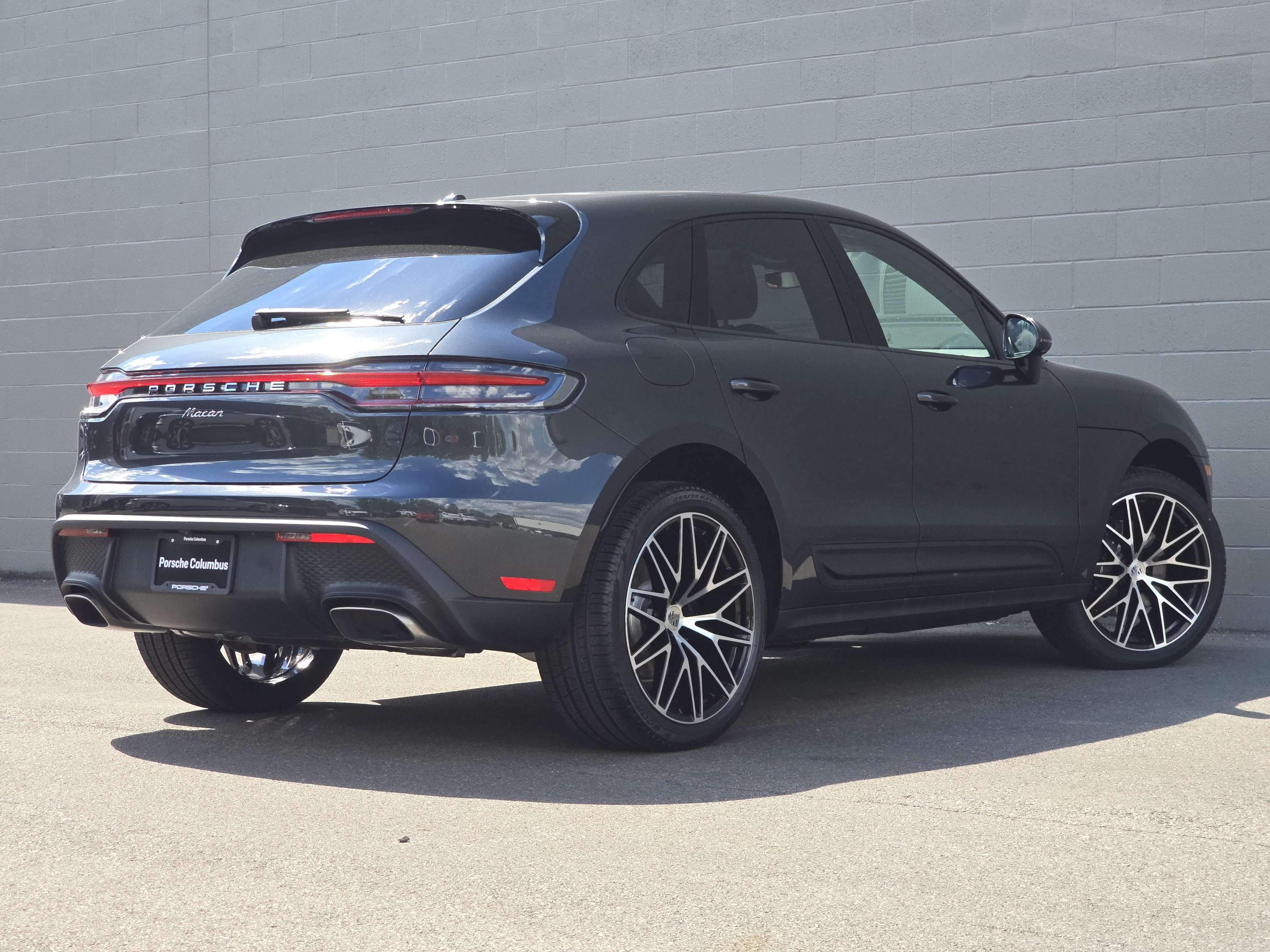 New 2026 Porsche Macan AWD/4WD image 15