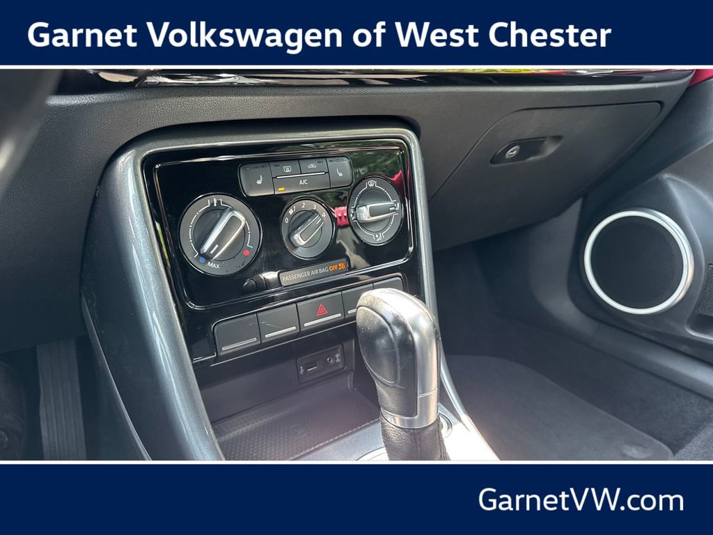 Used 2017 Volkswagen Beetle #PinkBeetle FWD image 17
