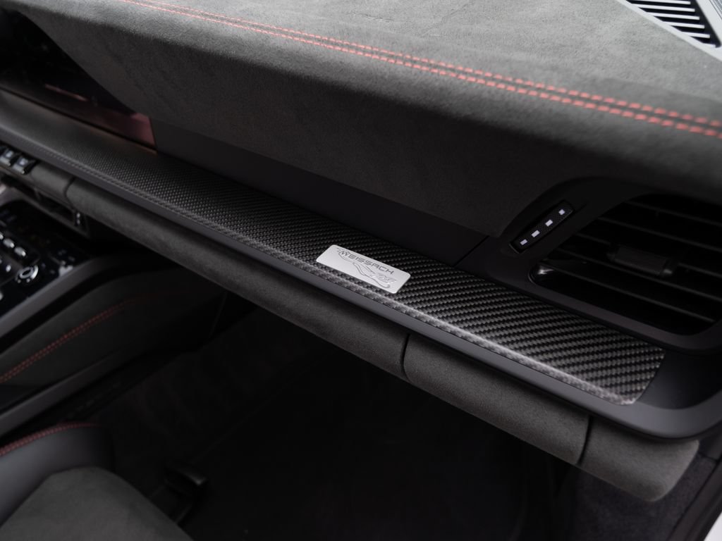 Used 2025 Porsche 911 GT3 RS RWD image 32