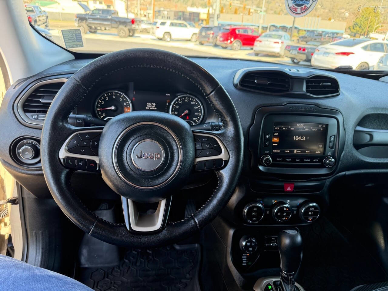 Used 2017 Jeep Renegade Trailhawk image 10