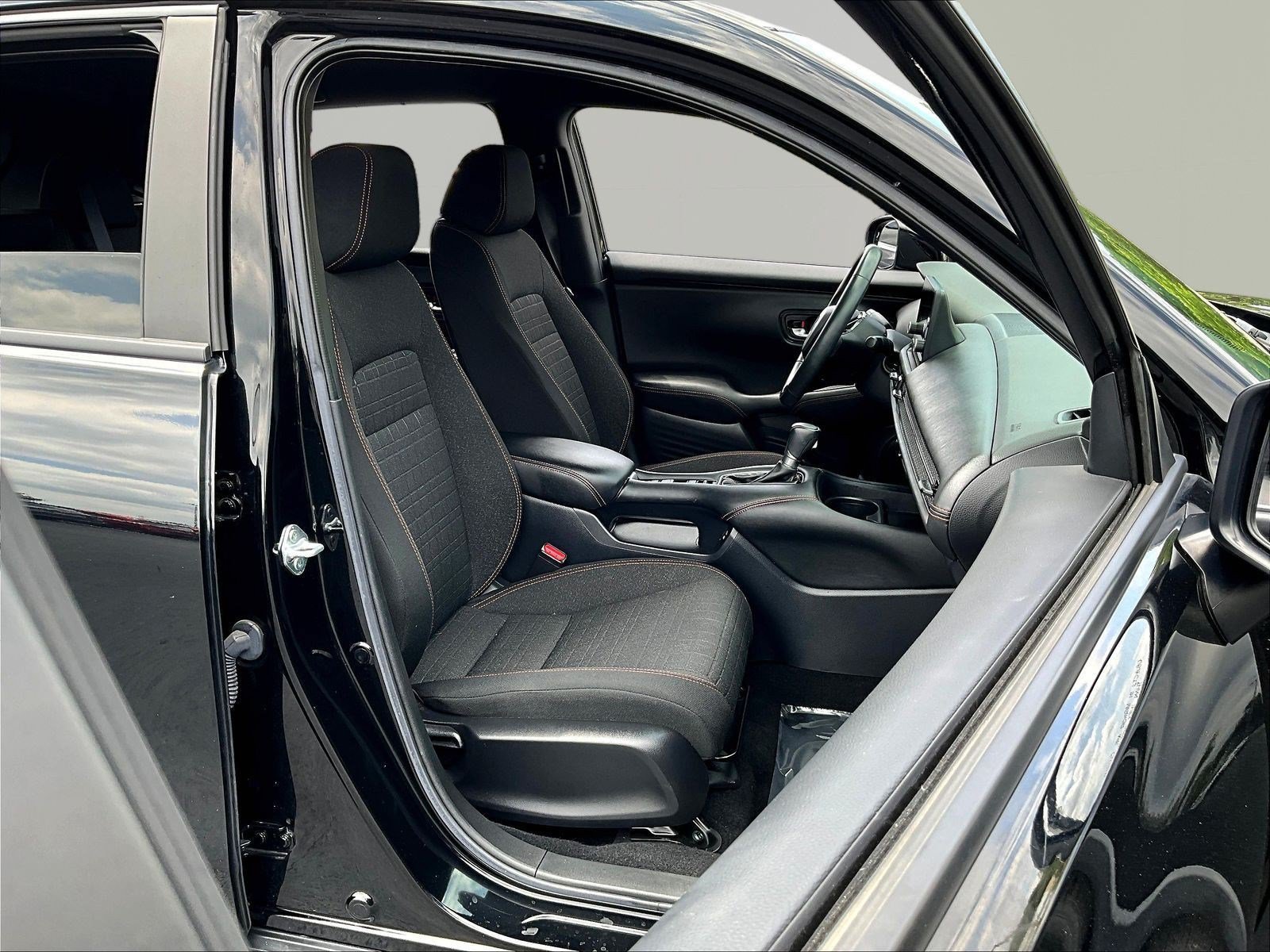 Used 2024 Honda HR-V Sport image 27