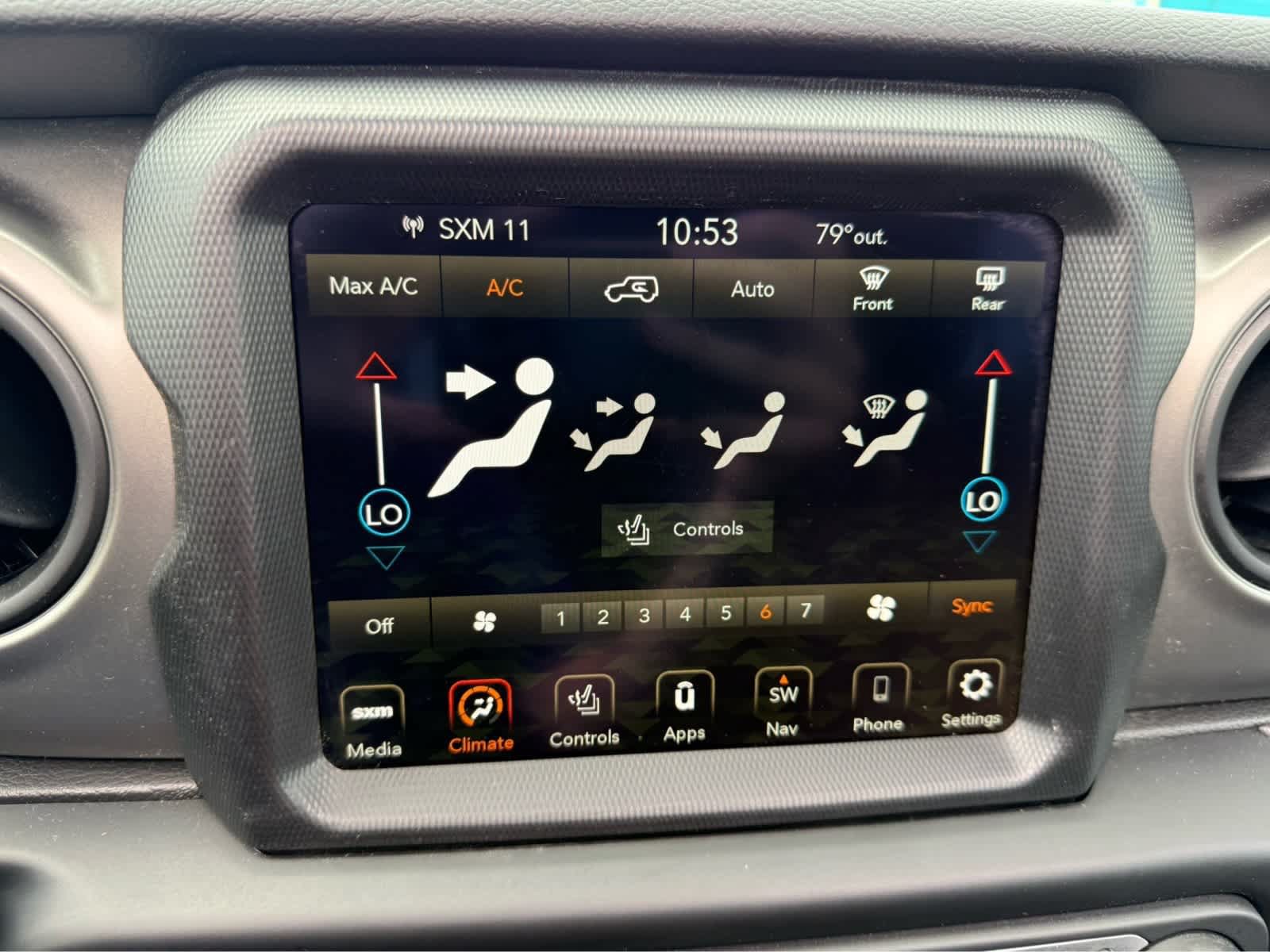 Used 2023 Jeep Wrangler Unlimited w/ Sun & Screen Package AWD/4WD image 23