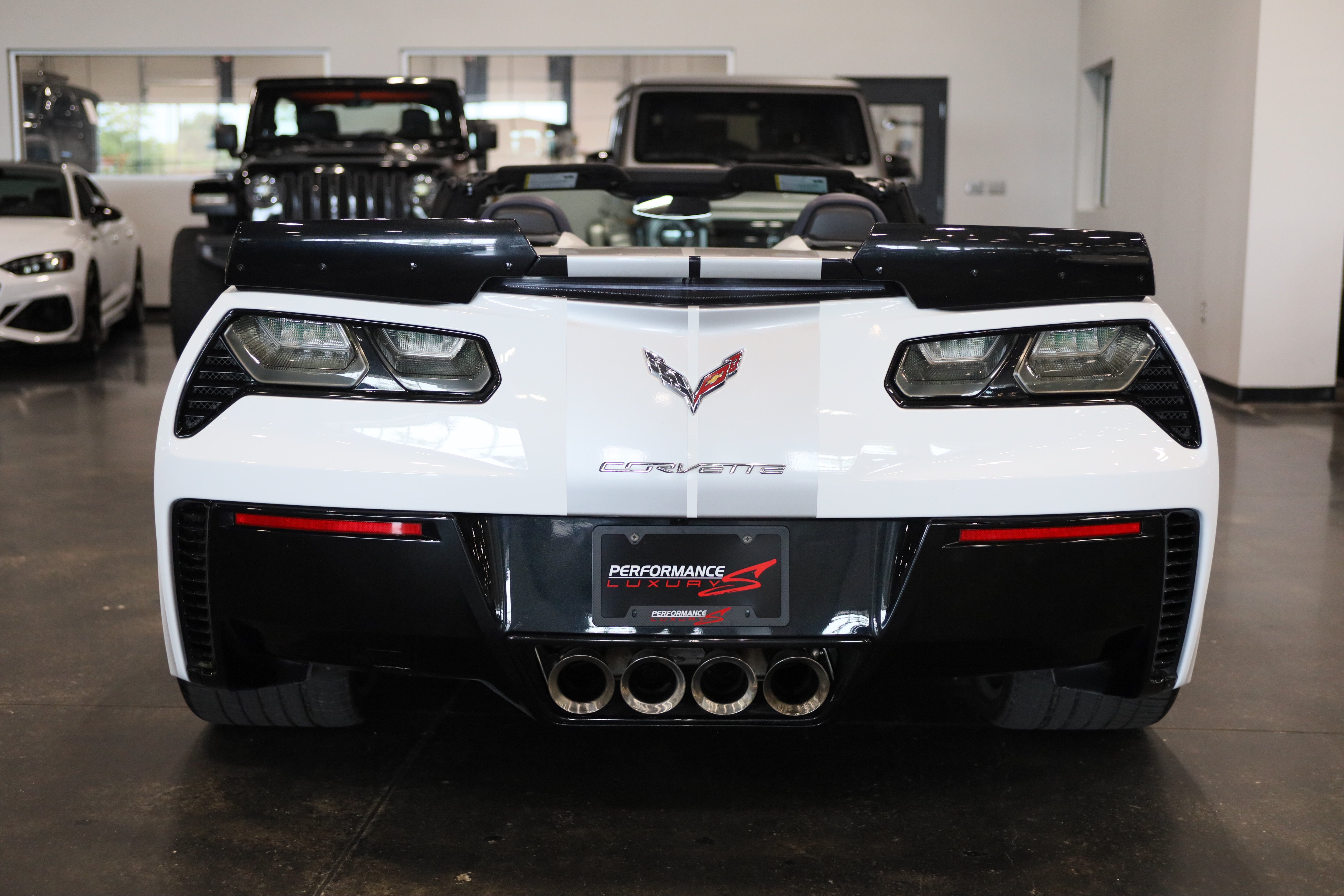 Used 2016 Chevrolet Corvette Z06 w/ 3LZ Preferred Equipment Group RWD image 7