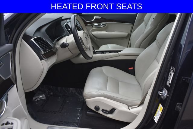 Used 2017 Volvo XC90 T6 Momentum w/ Convenience Package AWD/4WD image 4