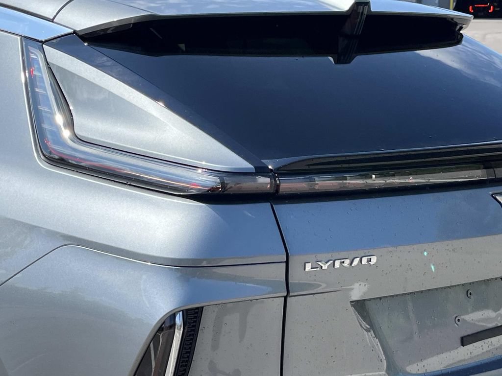 New 2026 Cadillac Lyriq Premium Luxury AWD/4WD image 10