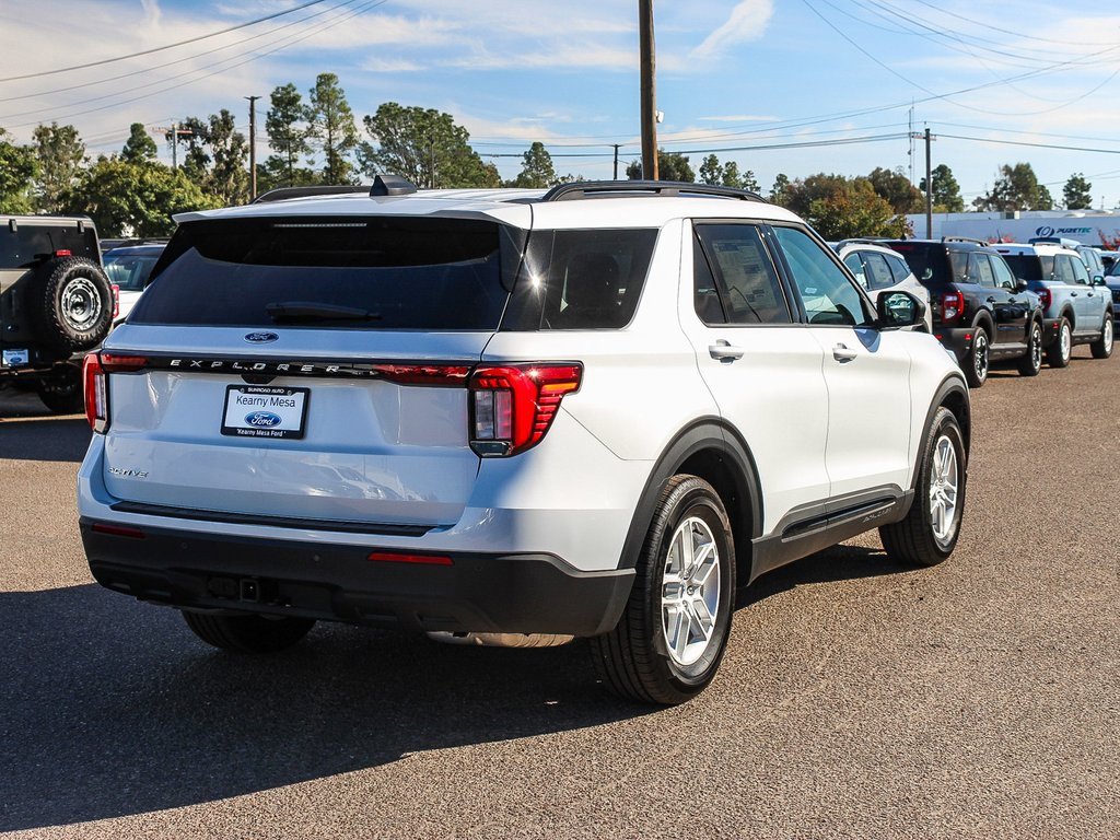 New 2026 Ford Explorer Active image 10