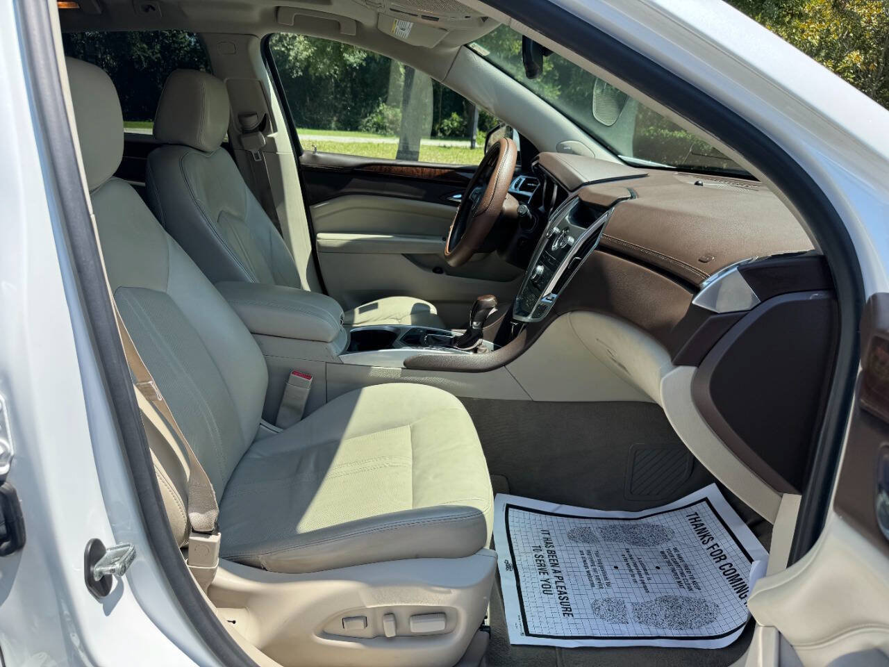 Used 2011 Cadillac SRX Luxury FWD image 16