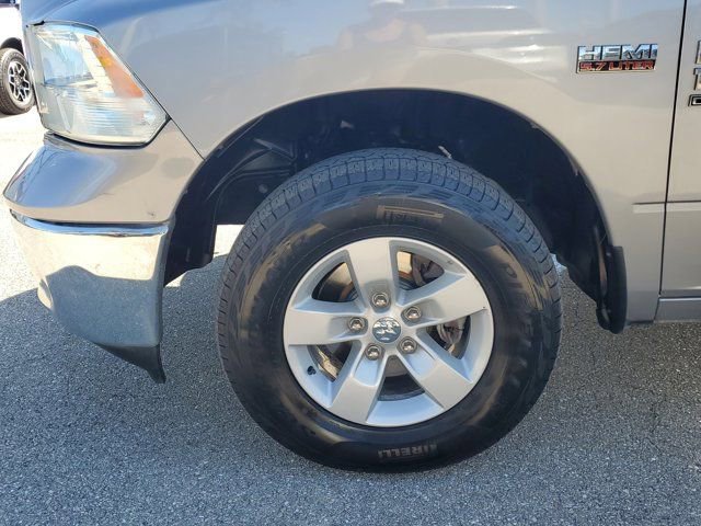 Used 2020 RAM 1500 Classic SLT image 8