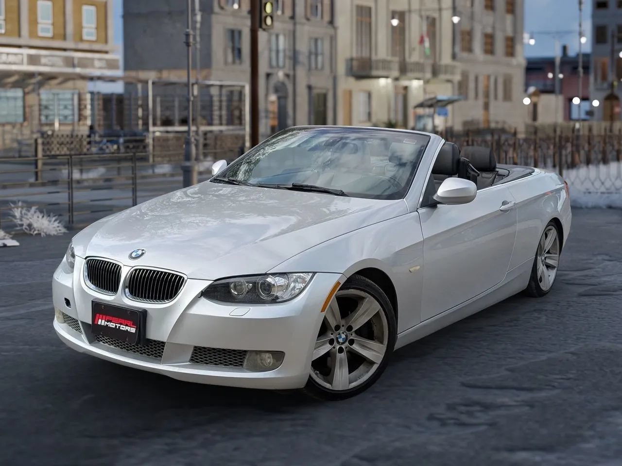 Used 2010 BMW 335i Convertible RWD image 3