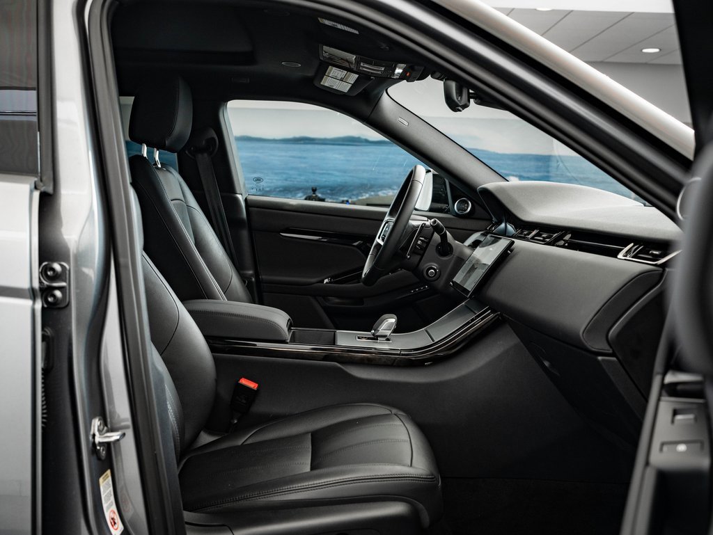 Used 2024 Land Rover Range Rover Evoque S image 24